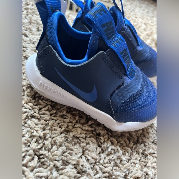 Blue Nike Flex Runner Sneaker - Picture 4 of 4